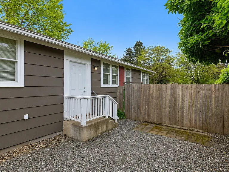 7959 SE 64th Ave #B — Photo 24