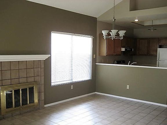 3rd image of 6807 S Dennis Dr