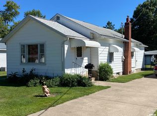 1105 E Reeves St, Marion, IL 62959