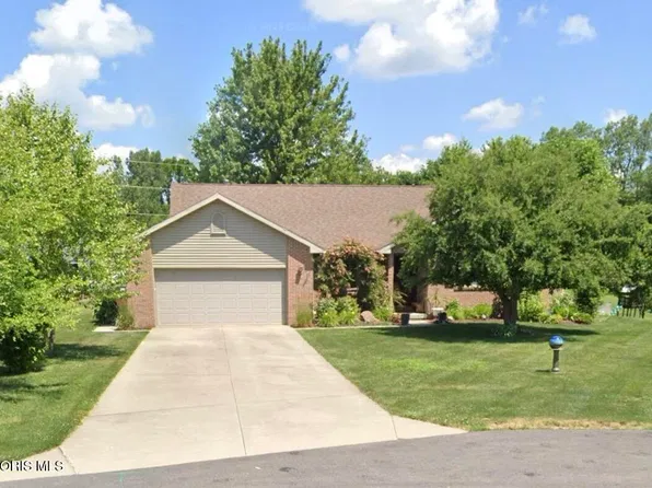210 Dry Creek Dr, Liberty Center, OH 43532