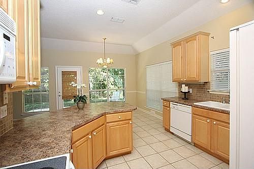 Kitchen 2