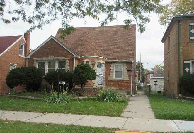 2nd image of 7637 S Maplewood Ave