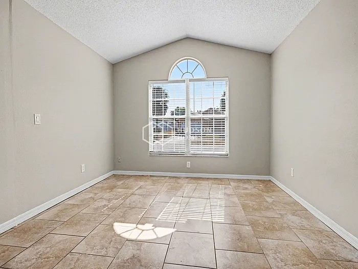 1555 Indian Oaks Trl — Photo 17