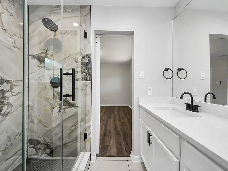10602 Raydell Dr — Photo 15