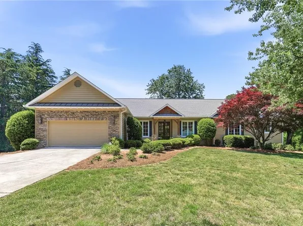 5030 Highland Rd, Gainesville, GA 30506