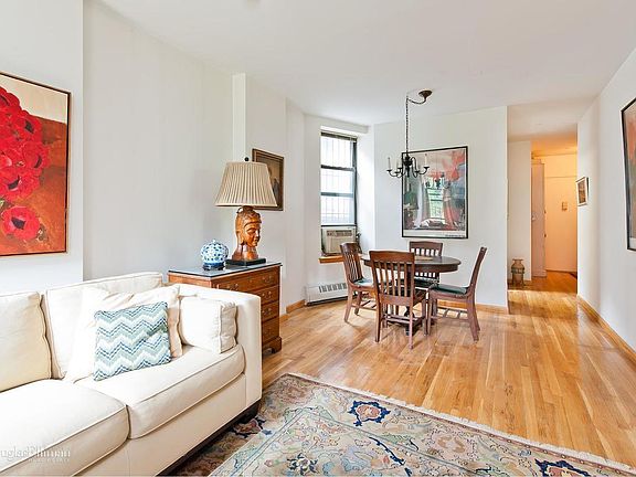 5th image of 316 W 47th St APT 2R