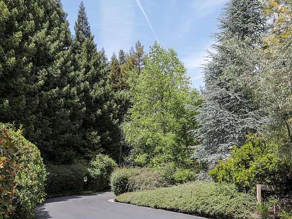 2nd image of 1280 Sharon Park Dr APT 30