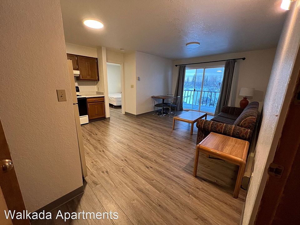 1st image of 1651 2nd Ave APT 8