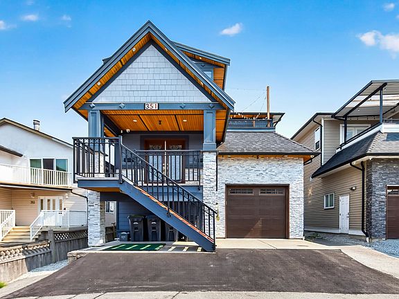 3rd image of 351 Pembina St