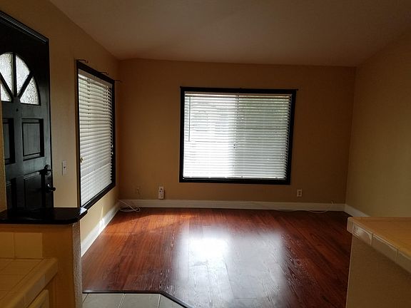 3rd image of 2960 Champion Way APT 506