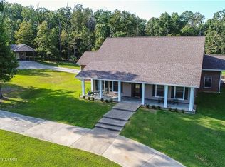 3 Helensburg Ln, Bella Vista, AR 72715
