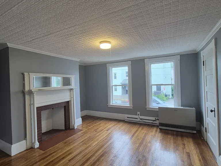 79 Hill St #101 — Photo 1