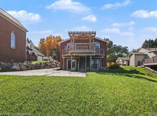 2955 Rubbins Rd, Howell, MI 48843
