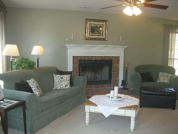 2nd image of 418 Penobscot Ct