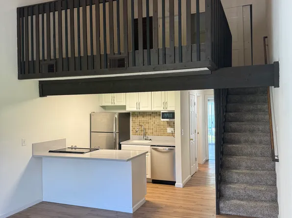 (undisclosed Address), Glen Carbon, IL 62034