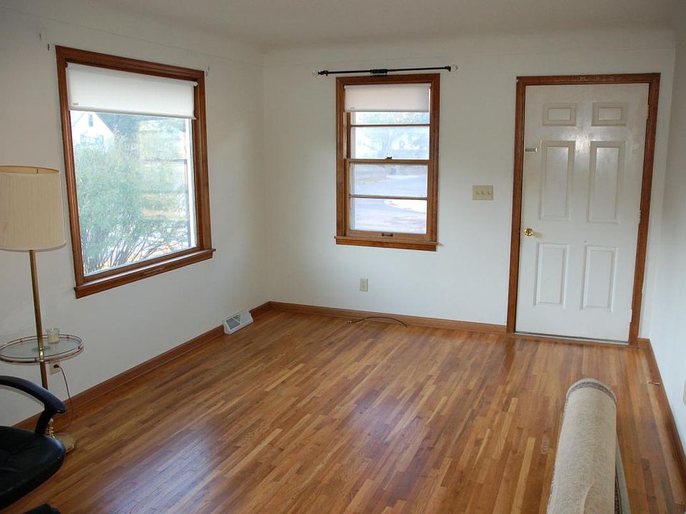 Front Entrance & Living Room