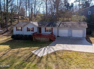 517 Bowman Bend Rd, Harriman, TN 37748