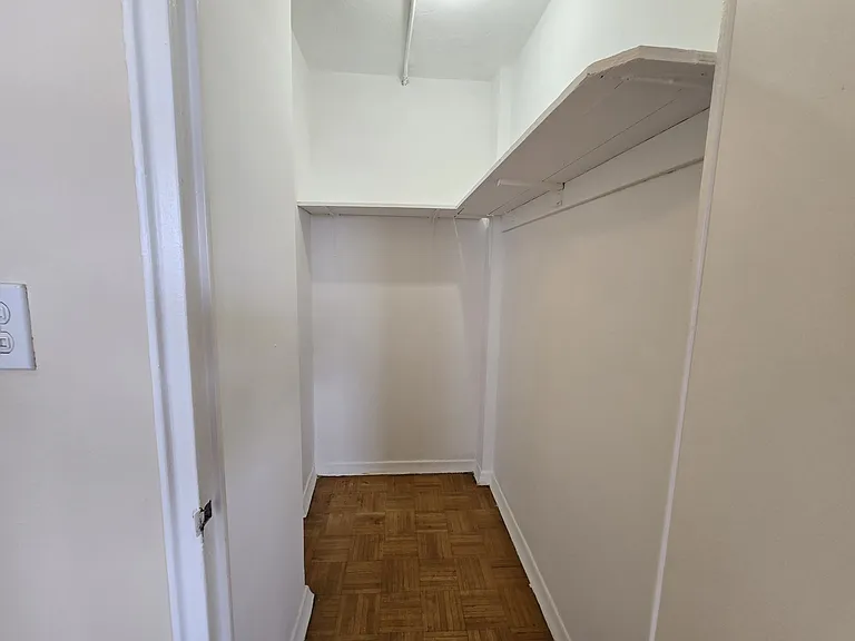 5950 Bathurst St #709 — Photo 5