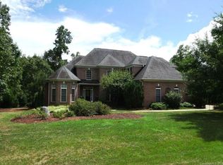 5725 Natoma Rd, Lake Wylie, SC 29710