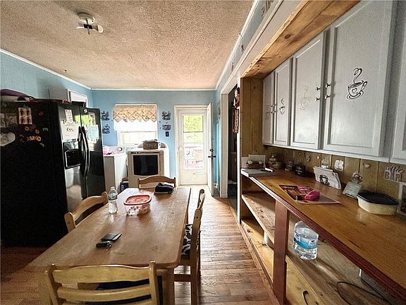 3rd image of 1505 Mason Rd