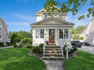 16 Devon Street, Lynbrook, NY 11563