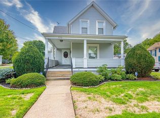 572 Elyria Ave, Amherst, OH 44001