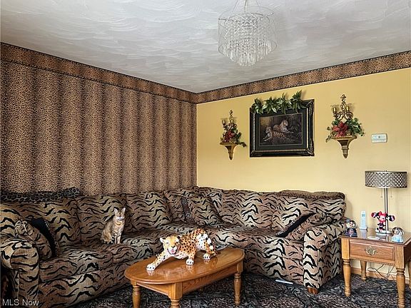 2nd image of 409 Highland Ave