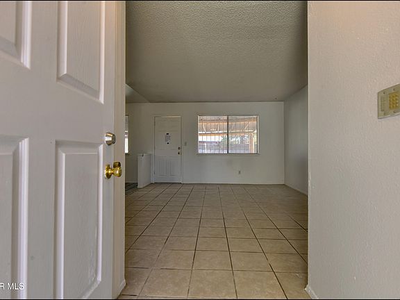 5th image of 1612 James Chisum Dr
