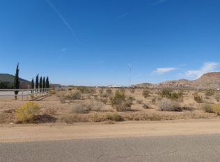 Milpas Rd, Apple valley, CA 92308