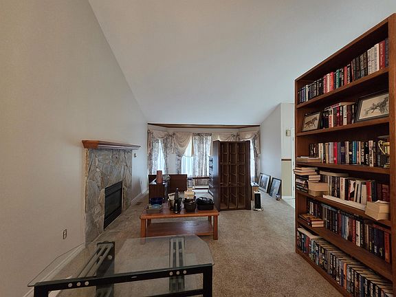 5th image of 6594 179th St