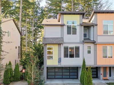 13724 Ash Way #C1, Everett, WA, 98204