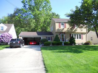 2227 Michael Dr, Youngstown, OH 44511