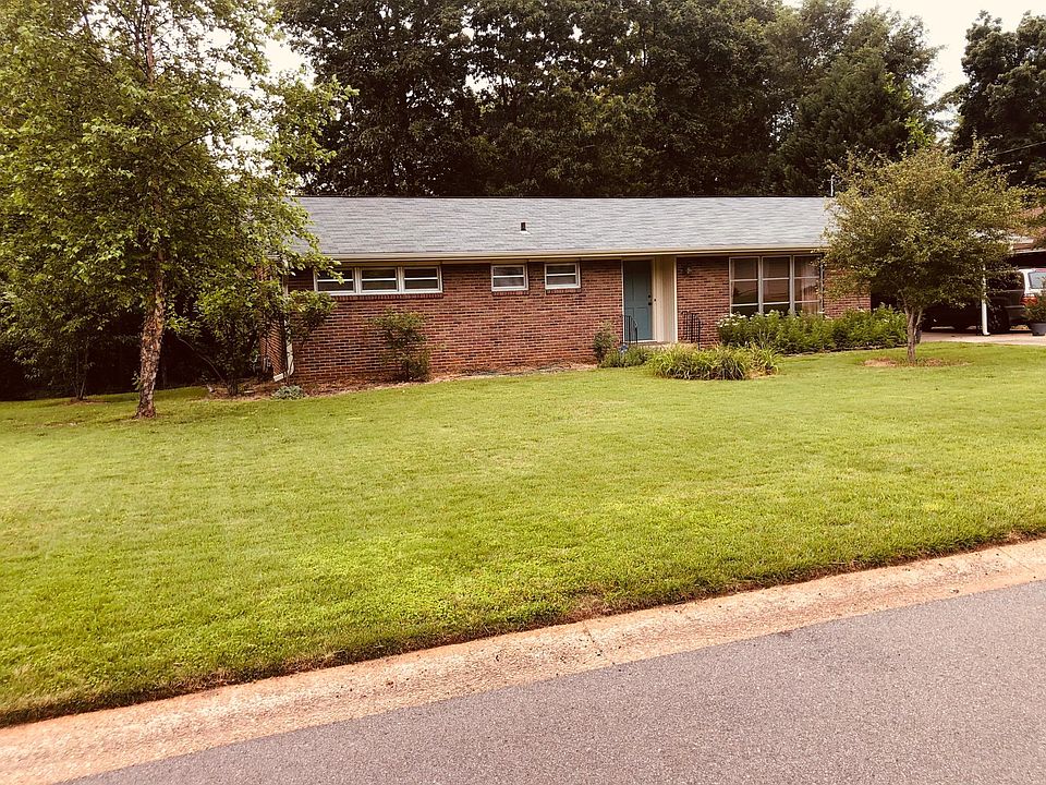 2nd image of 76 Arcadia Dr