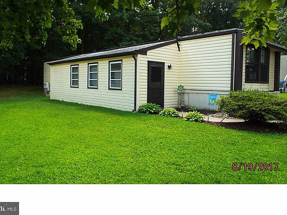 3rd image of 306 Kentucky Ave
