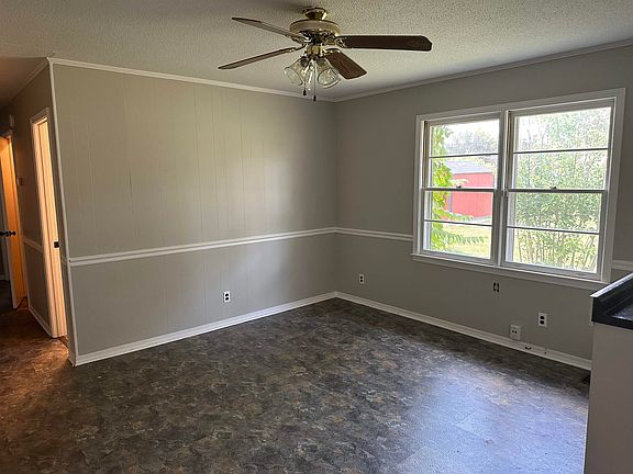 3rd image of 1720 Nassau Blvd