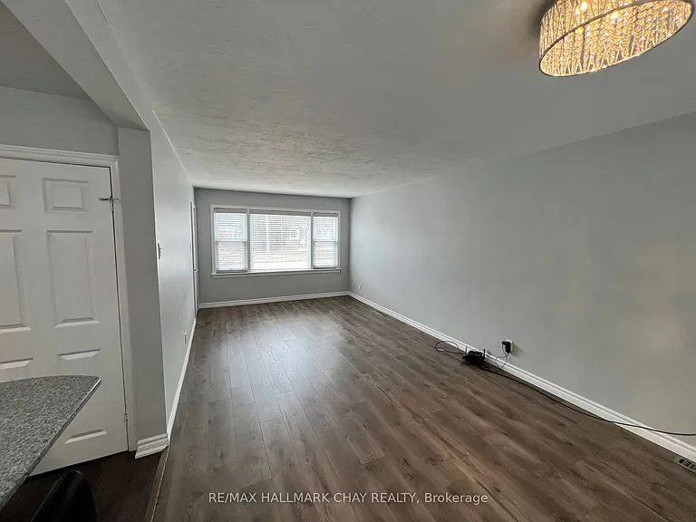 10 Bowman Ave #A — Photo 6
