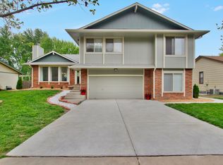 931 N Tanglewood Rd, Derby, KS 67037