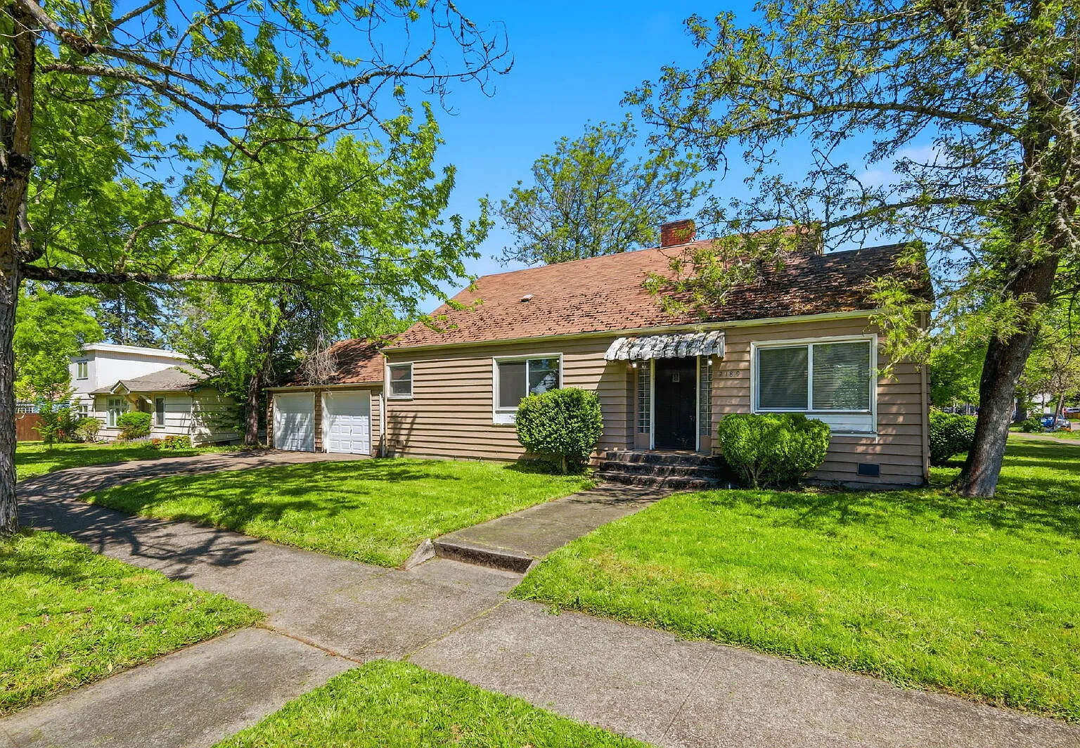 4 bed, 1.0 bath, 1624 sqft, $2,795 — Photo 3