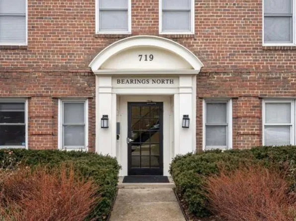719 S Saint Asaph St APT 206, Alexandria, VA 22314