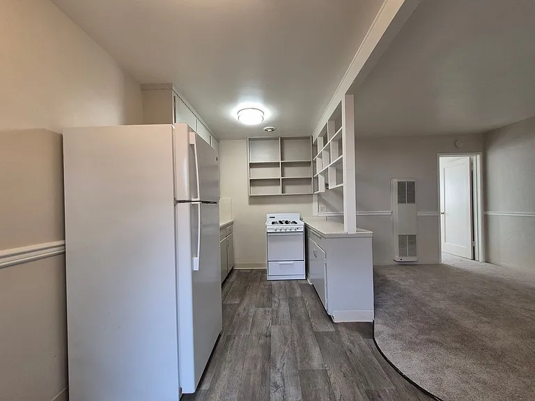 Fort Sutter Manor, Classic Midtown Living! — Photo 29