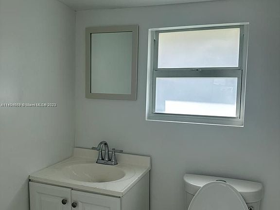 5th image of 437 NE 70th St