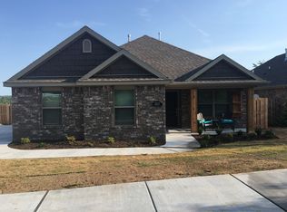 3527 W Weir Rd, Fayetteville, AR 72704