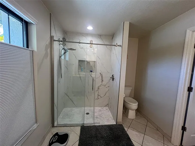 3177 Clifford St — Photo 13