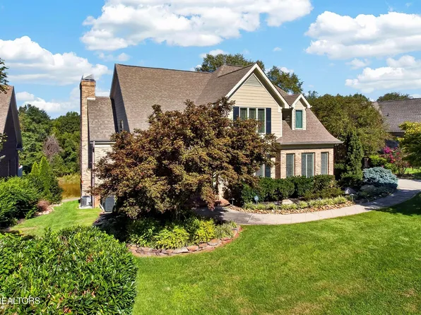 9048 Legends Lake Ln, Knoxville, TN 37922