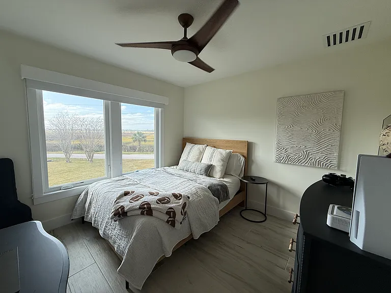 2101 Bartolome Rd — Photo 33