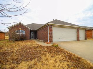 903 Quail Run Rd, Grove, OK 74344