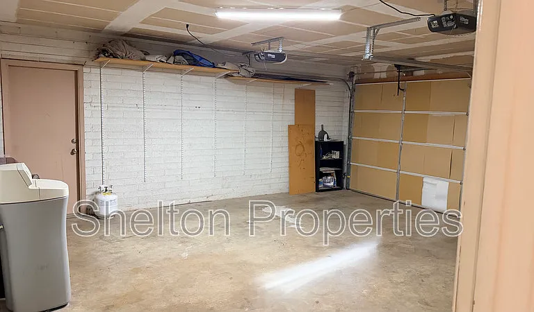 523 E Malibu Dr — Photo 25