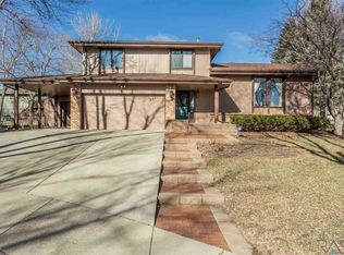 4501 S Windsor Way Cir, Sioux Falls, SD 57106