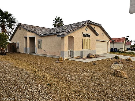 2nd image of 5932 Crestmont Dr