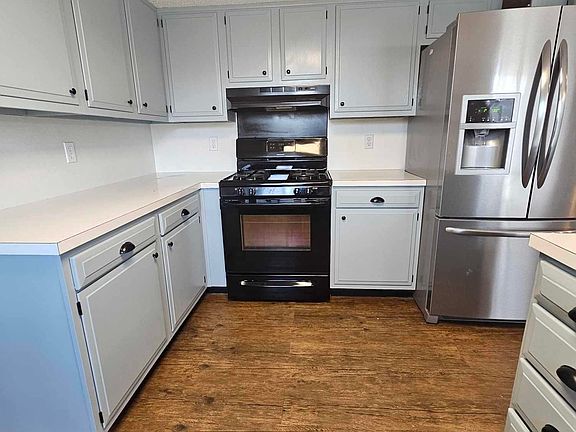 4th image of 909 Purdue Ave